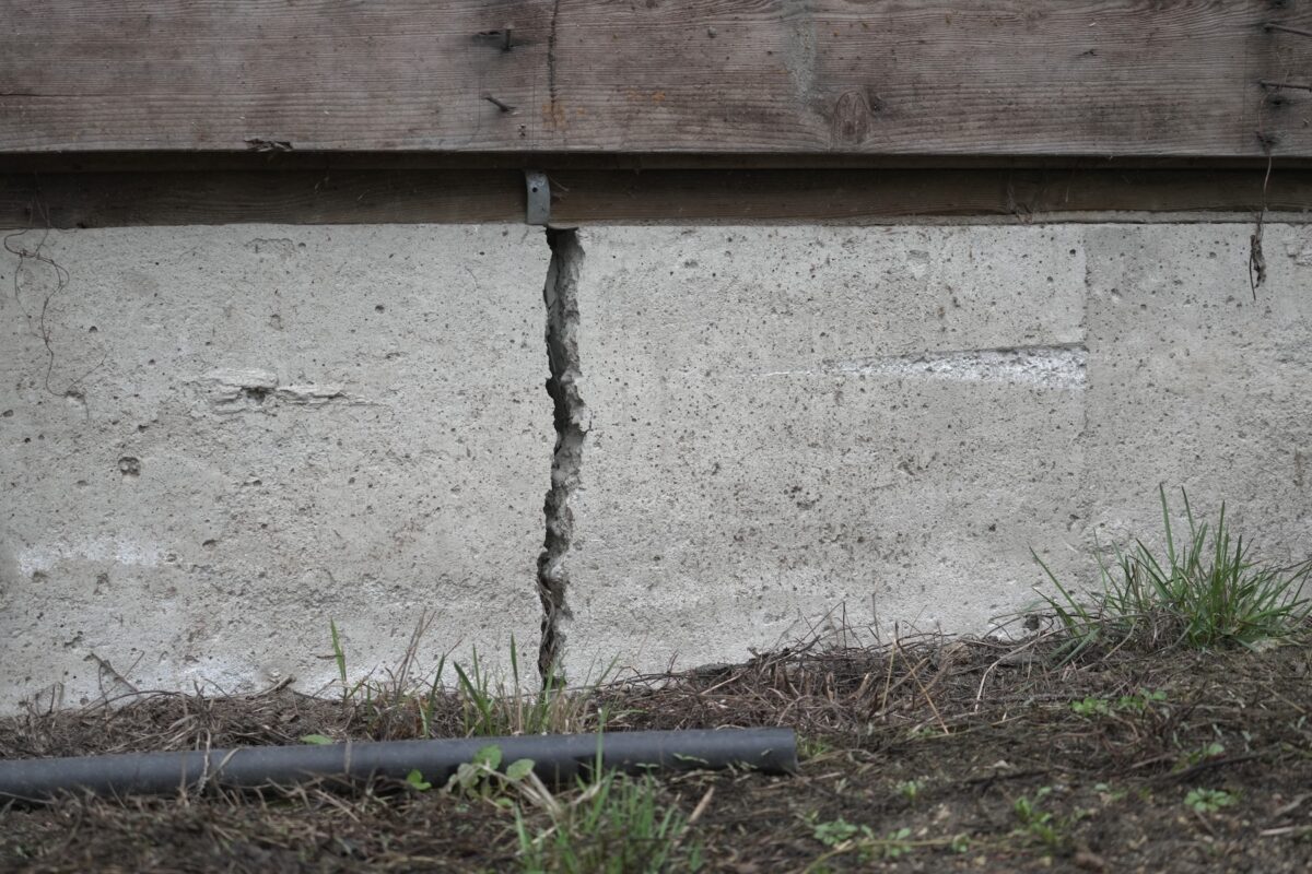 Large crack in concrete foundation
